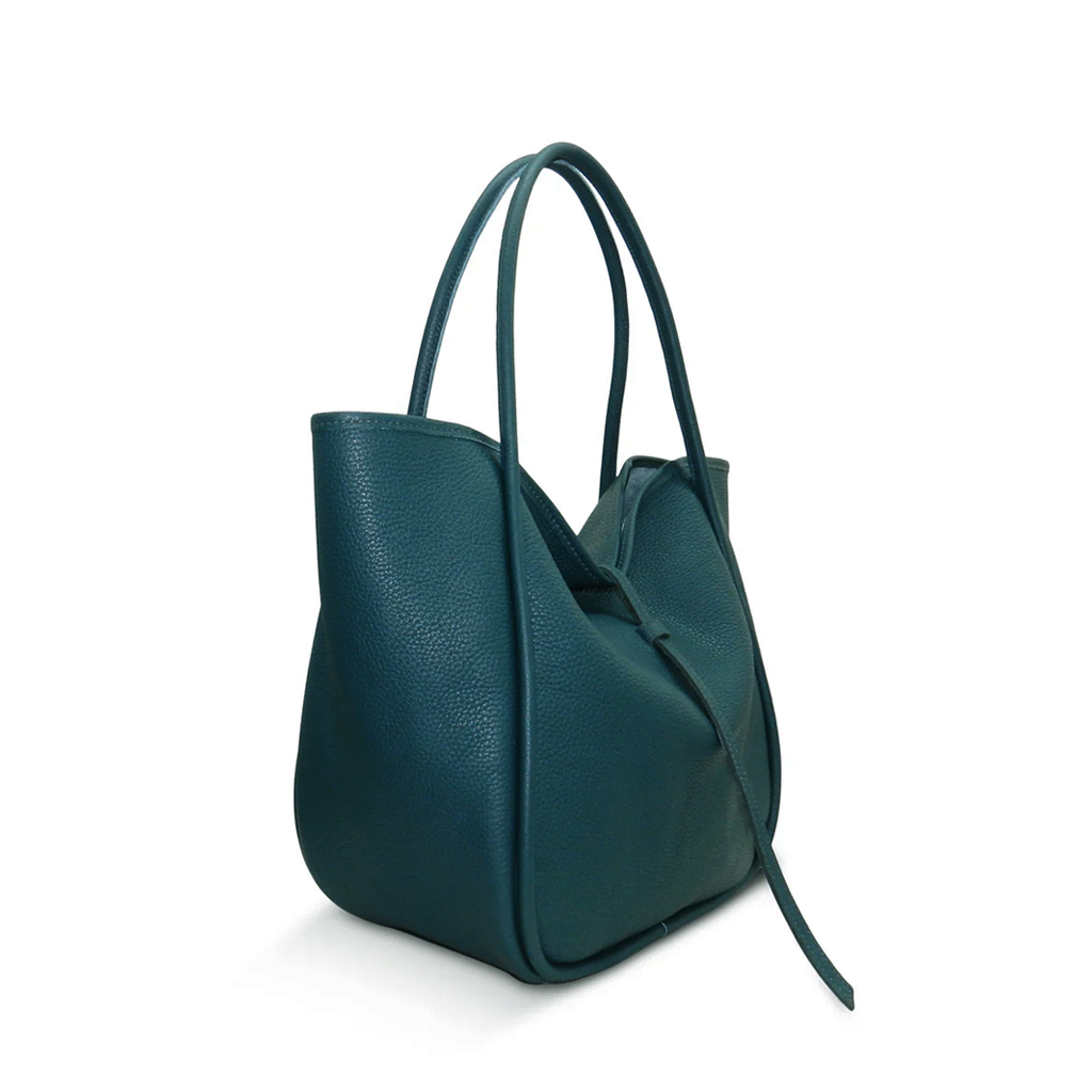 Ellis Hobo Tote in Mediterranea Buffalo Cowhide